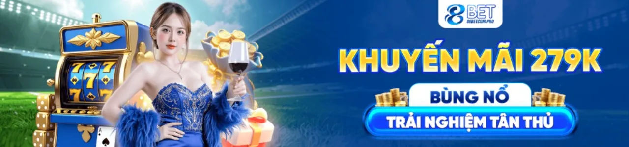 Đấu trường đá gà Thomo sôi động với hai chú gà chiến đang đối đầu, khán giả cổ vũ